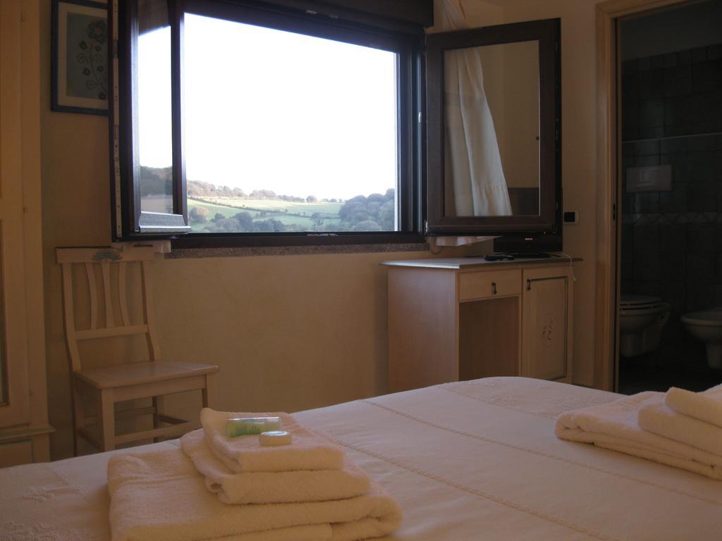 Hotel Sorgente Aglientu Habitación foto