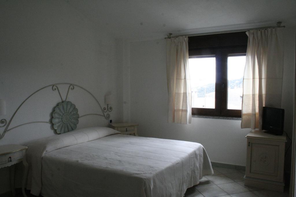 Hotel Sorgente Aglientu Habitación foto