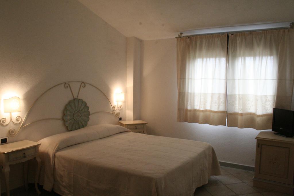 Hotel Sorgente Aglientu Habitación foto